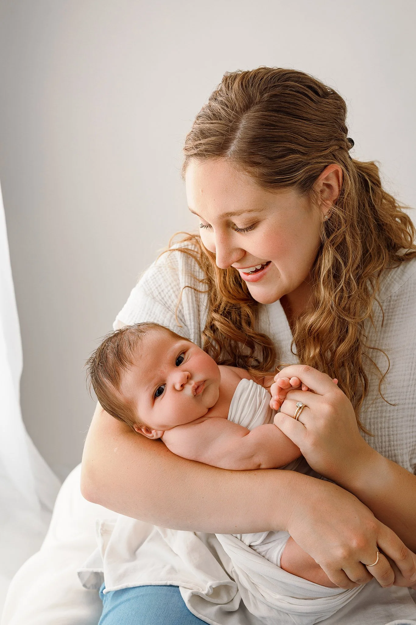 2_IMGL0167 ©JuliaChristinaPhotography Newborn Studio White.jpg