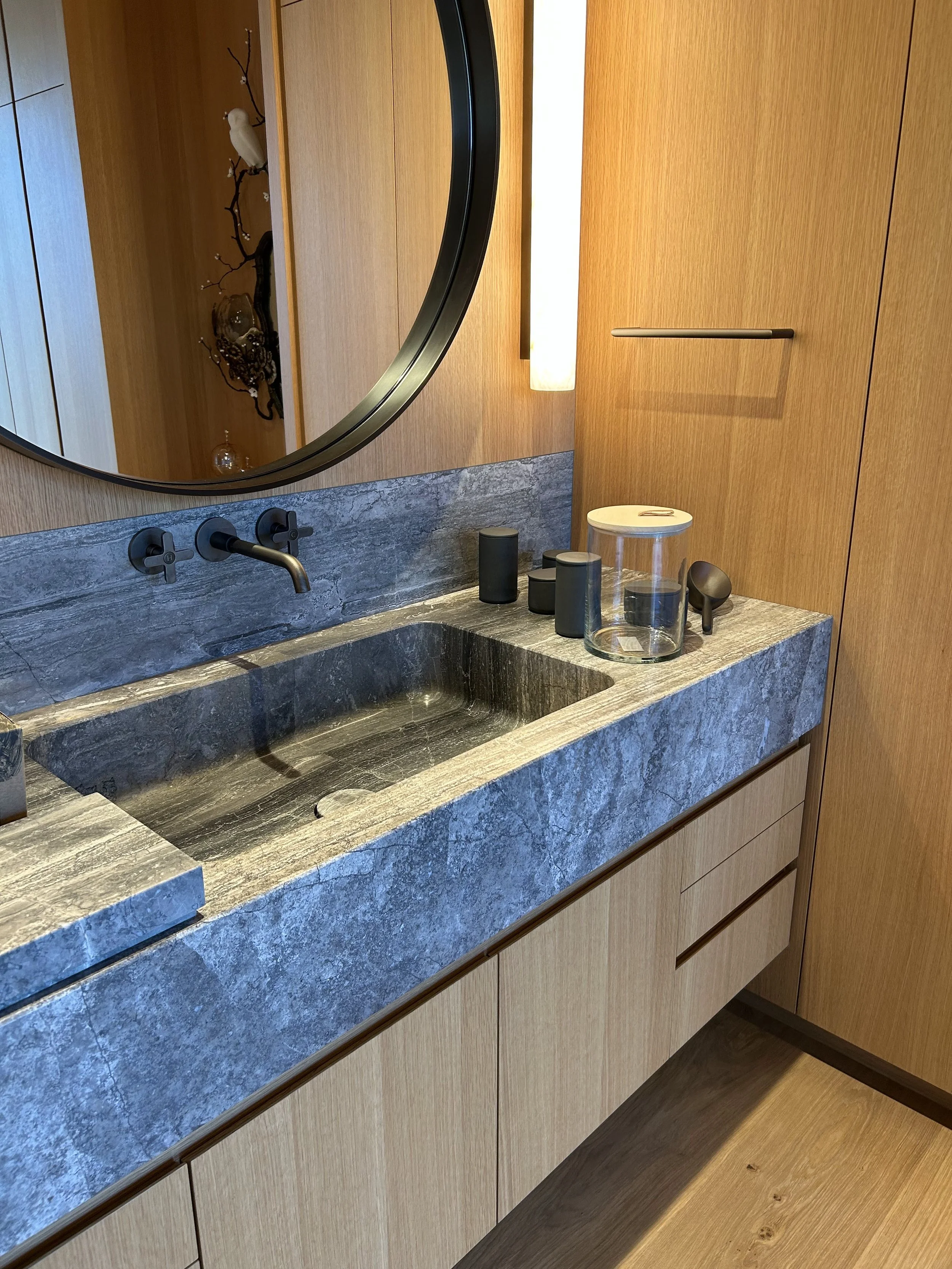 Titanio Stone - Honed (4).jpg