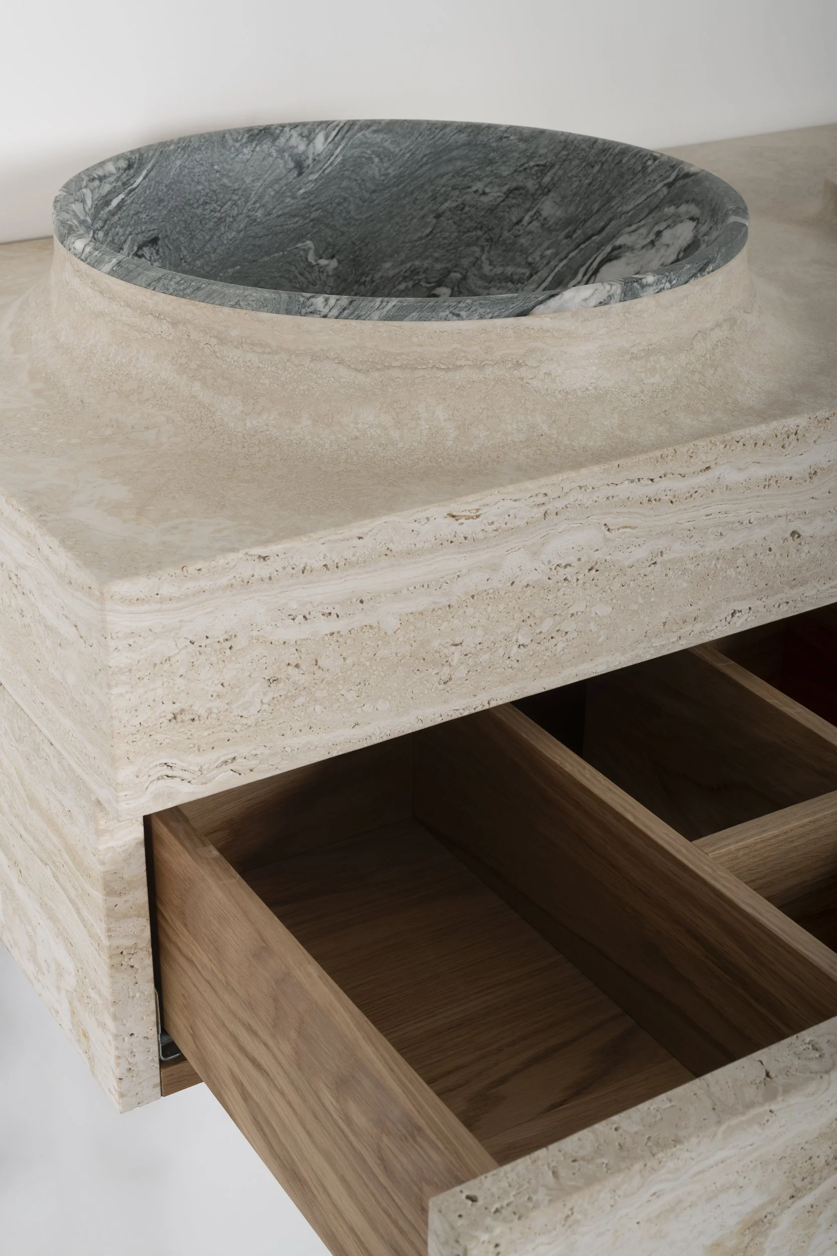 Vaselli_Lava bathroom vanity_DAD2808.jpg