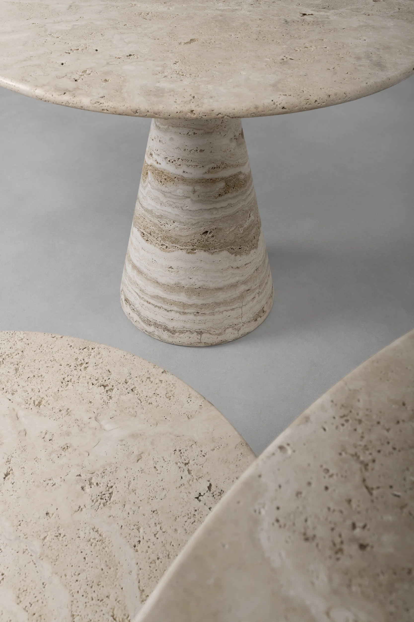 Libram_tables_DAD1256.jpg