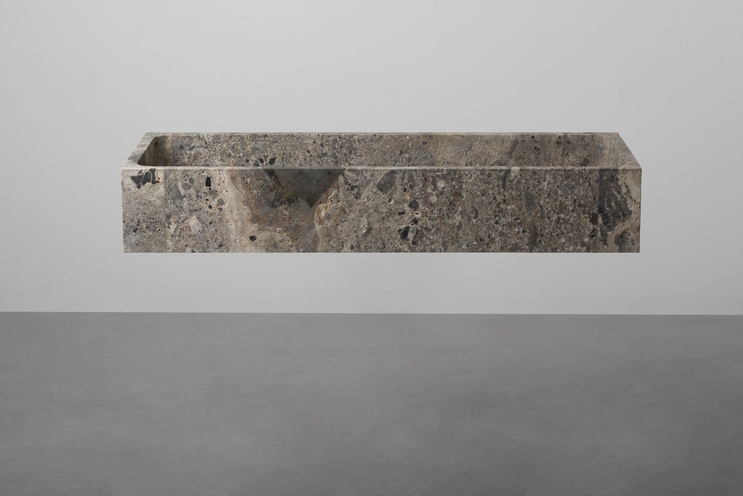Vaselli_Fidia washbasin_Pietra da Torre_DAD1063.jpg