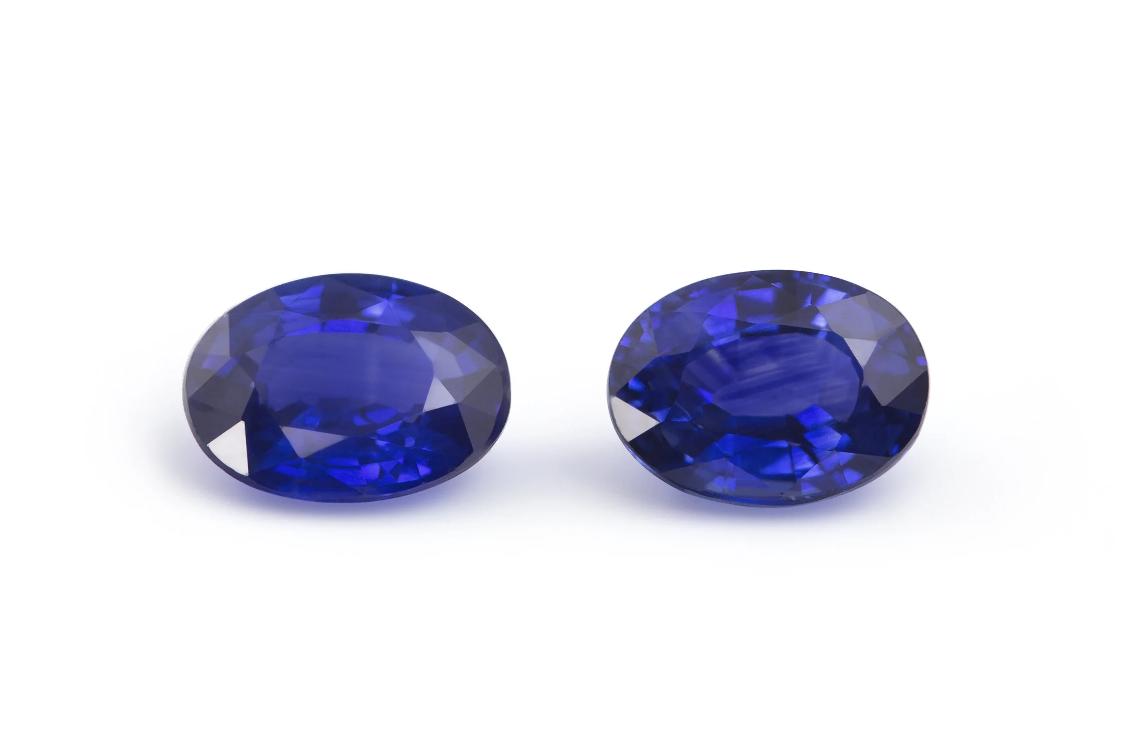 sapph blue pair 218ctw.JPG