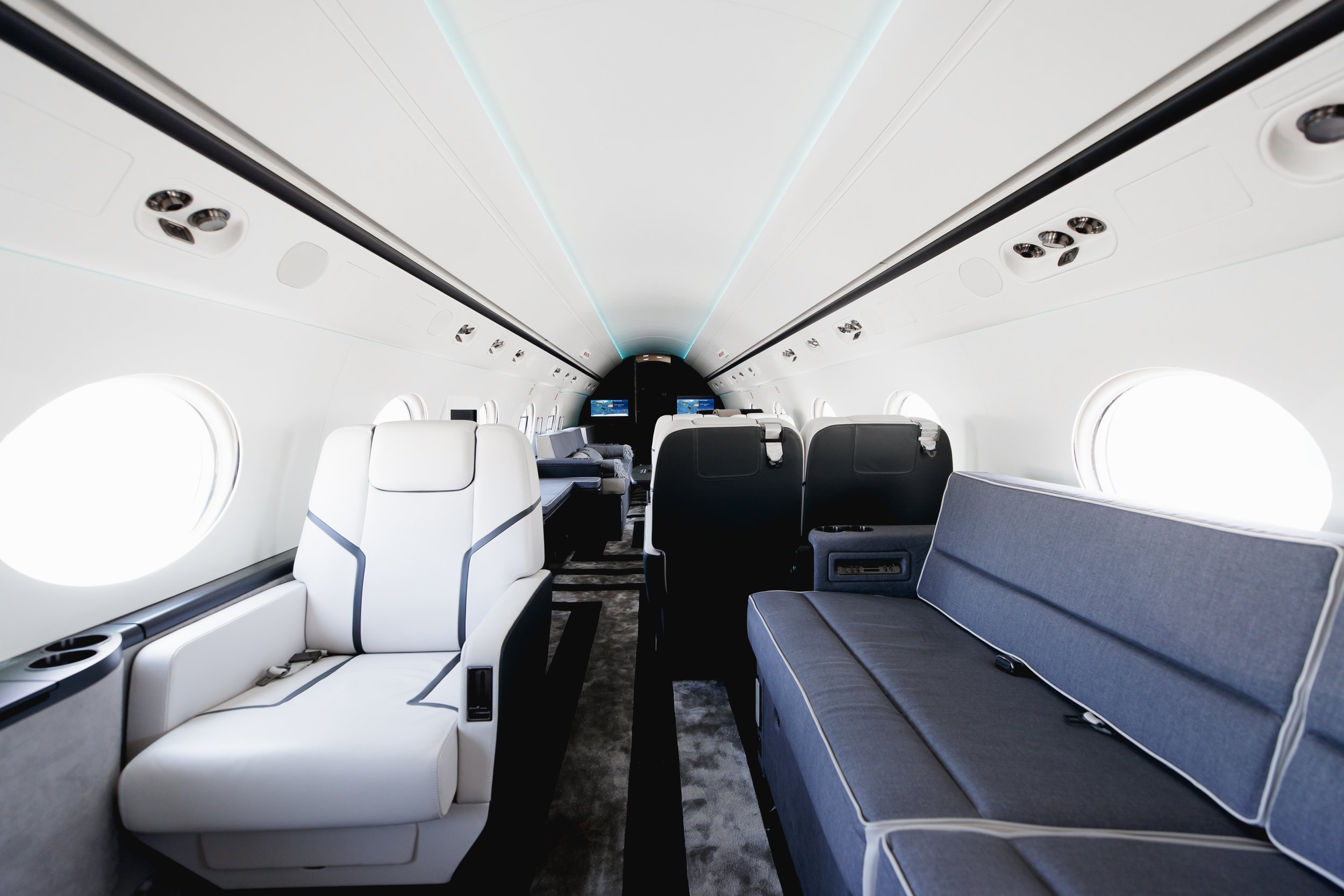 GulfstreamG550_Complete_37.jpg