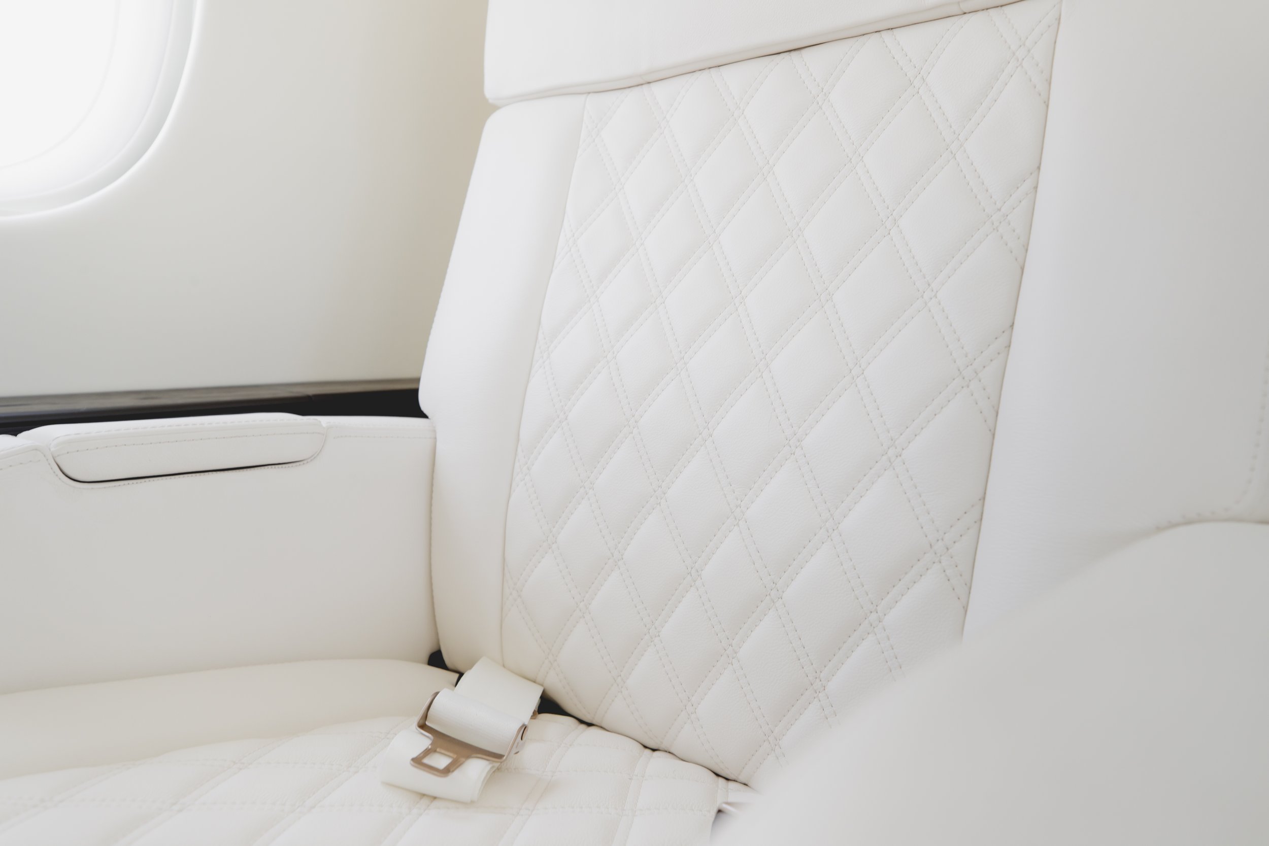 Falcon7x_Aft Cabin_SeatStitching_1.jpg