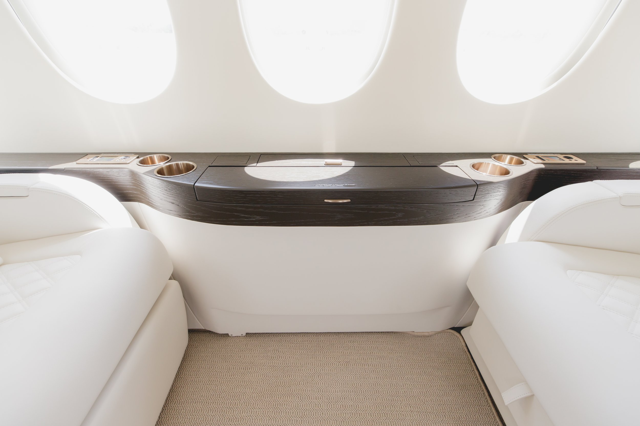 Falcon7x_DadoPanel&Seats_2.jpg