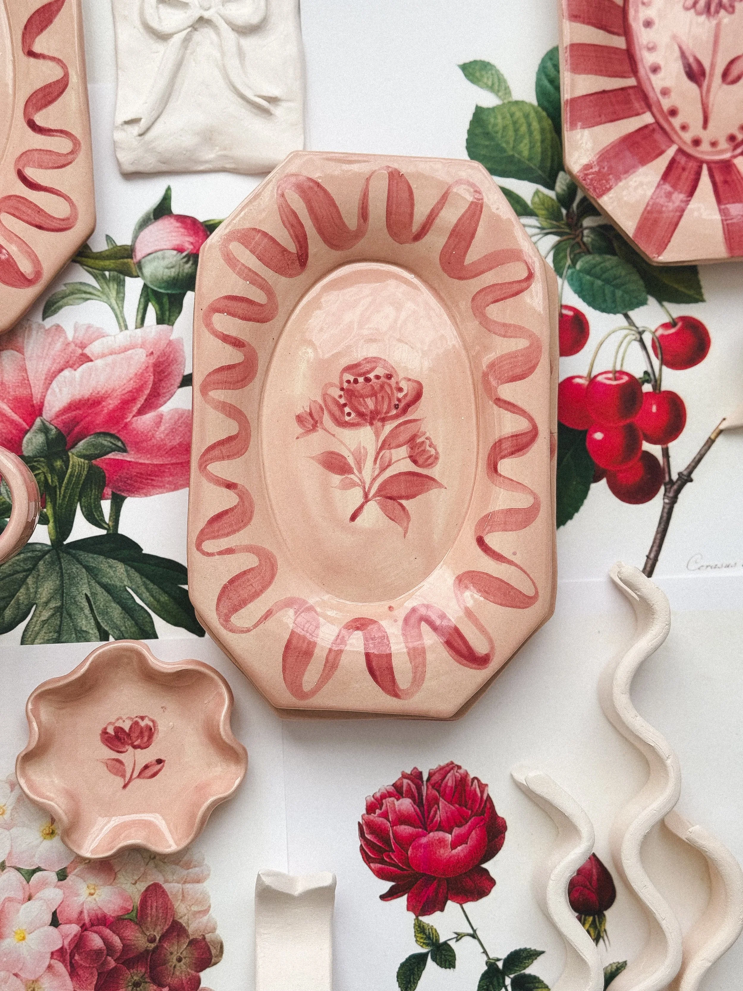 Pre-Order: Camellia Wavy Trim Tray