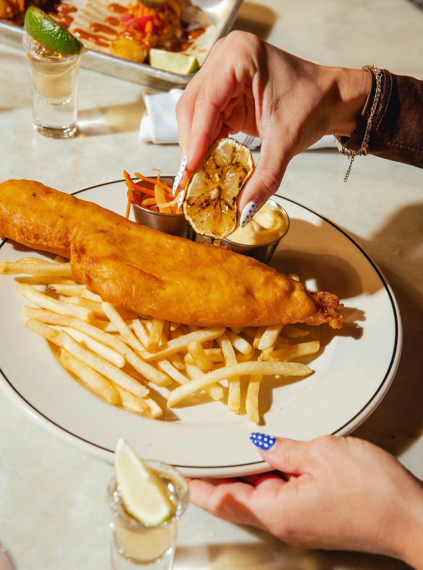 🎉 FRIDAY SPECIALS AT FOX ON JOHN! 🎉 Your weekend starts here.

🍤 $15 Fish and Chips
🌮 $4 Fish Tacos
🥃 Half-Price Tequila &mdash; all day long!

Whether you&rsquo;re fuelling up before a night out or winding down after work, we&rsquo;ve got the f