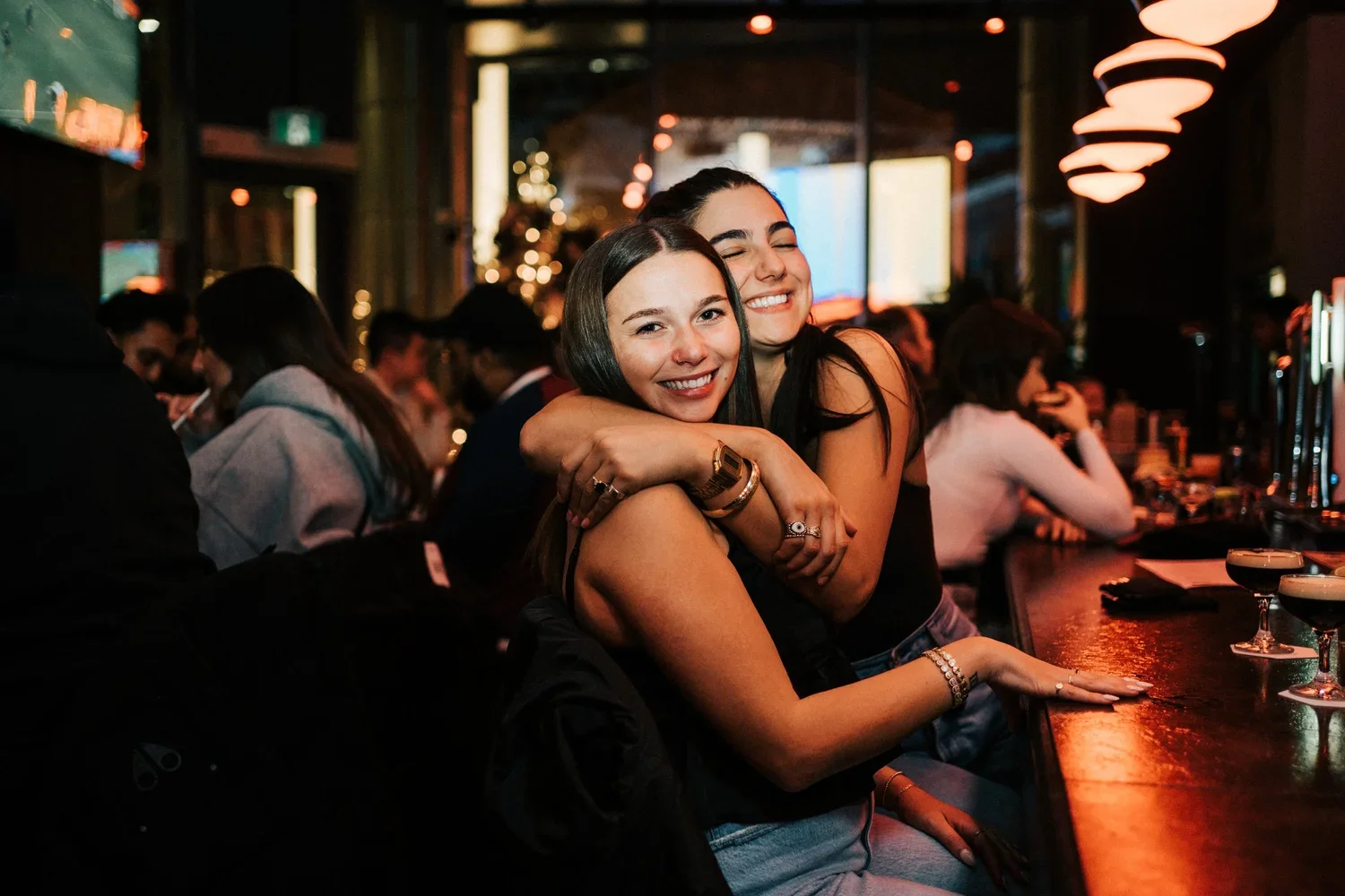 Where to Celebrate Valentine’s Day in Toronto: Food, Drinks, and Ambiance