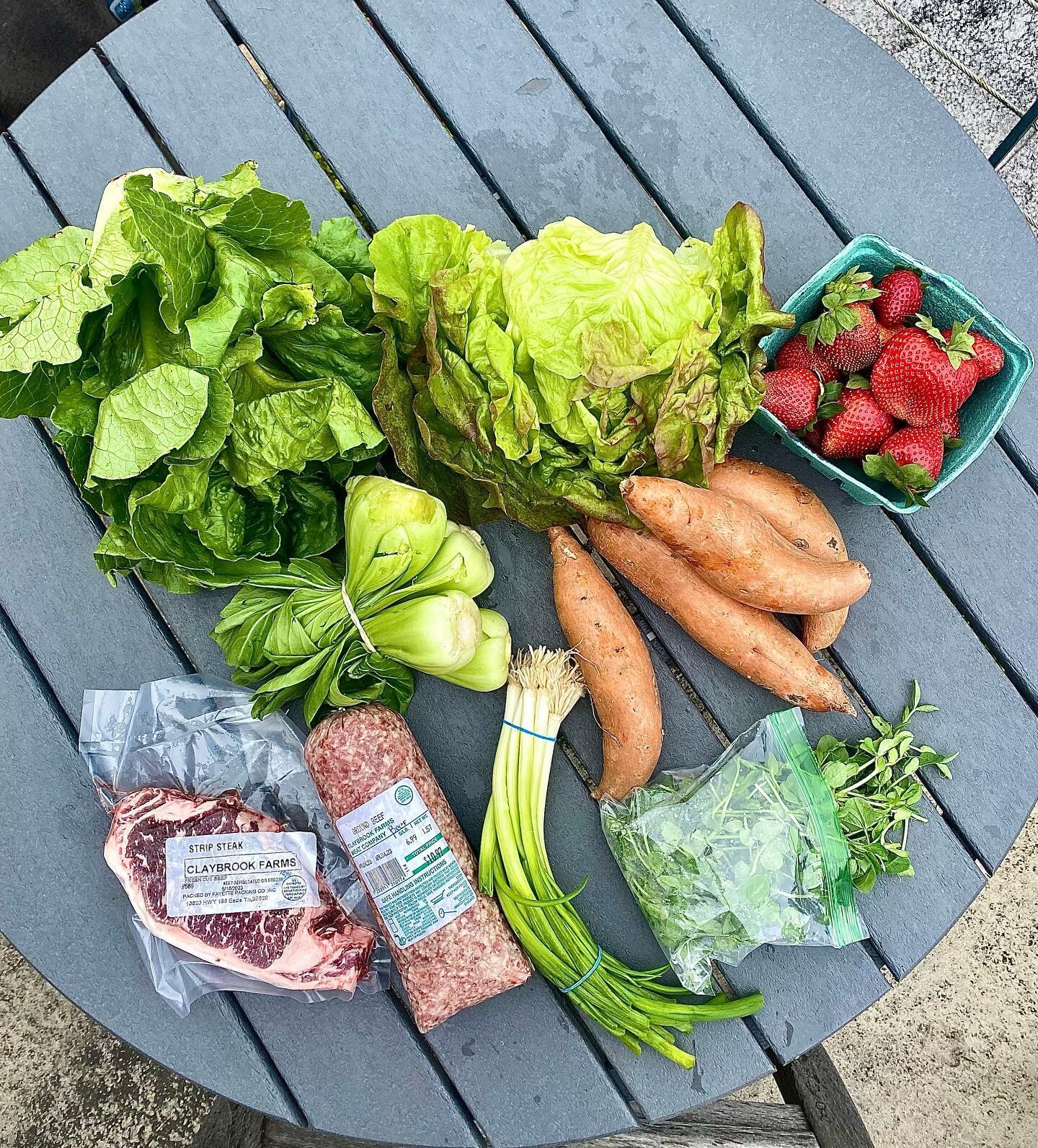 Memphis Farmers Market Haul! Veggies are HERE! Thanks to our farmers market family for coming out to support ☔️ or ☀️! 

#shoplocal #memphisfarmersmarket #memphis #supportlocal