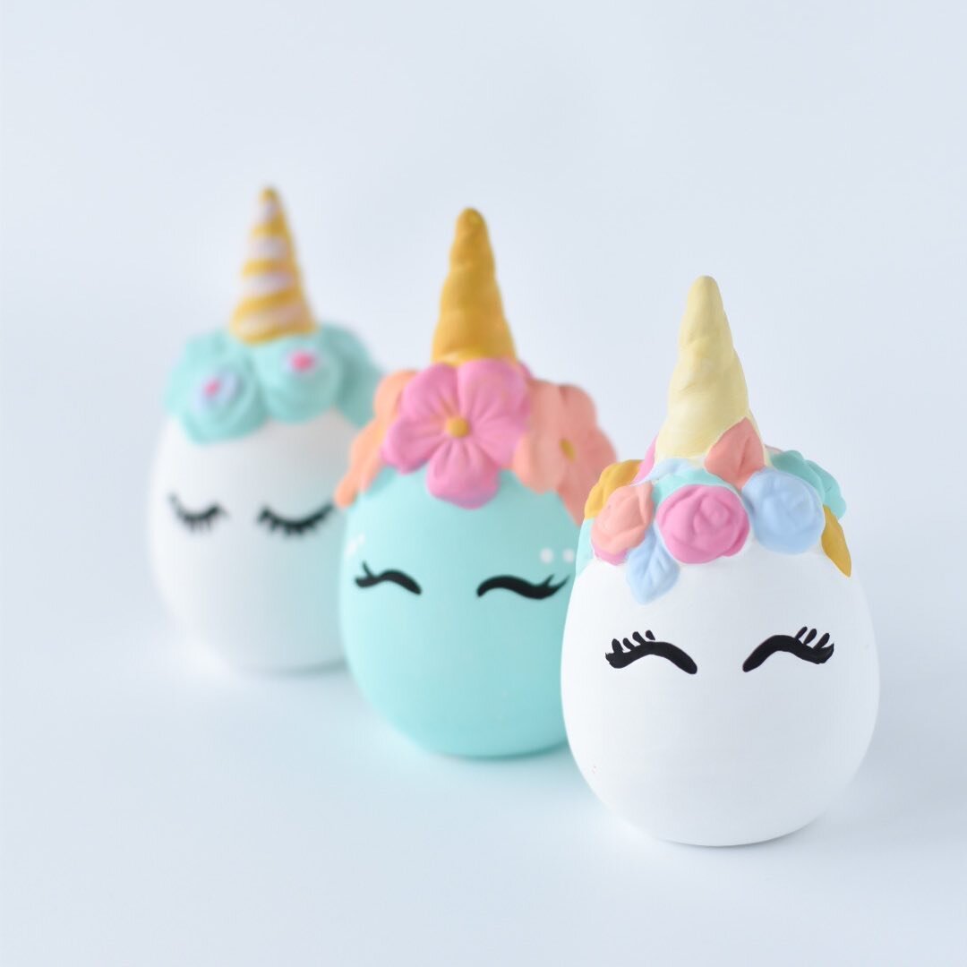 Calling all Easter Bunnies!
Painting these eggs are soooo easy, it might be just Magical! For a limited time only we have Easter 🐣 Eggicorns!
.
.
Paint kit includes: 3 eggs, 6 acrylic paint colors, brush &amp; gift wrapping!
.
.
#potterylandstudio #