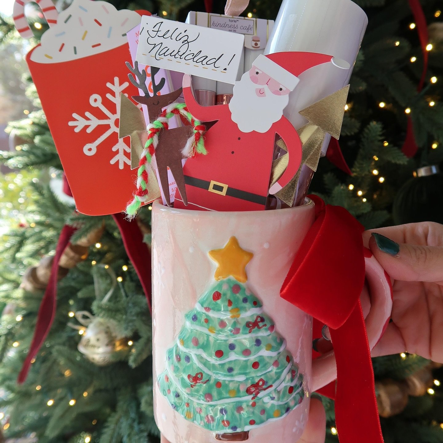 There&rsquo;s still time to create your handmade Christmas gifts! A Burrrr mug it&rsquo;s just the perfect addition to your Christmas list!