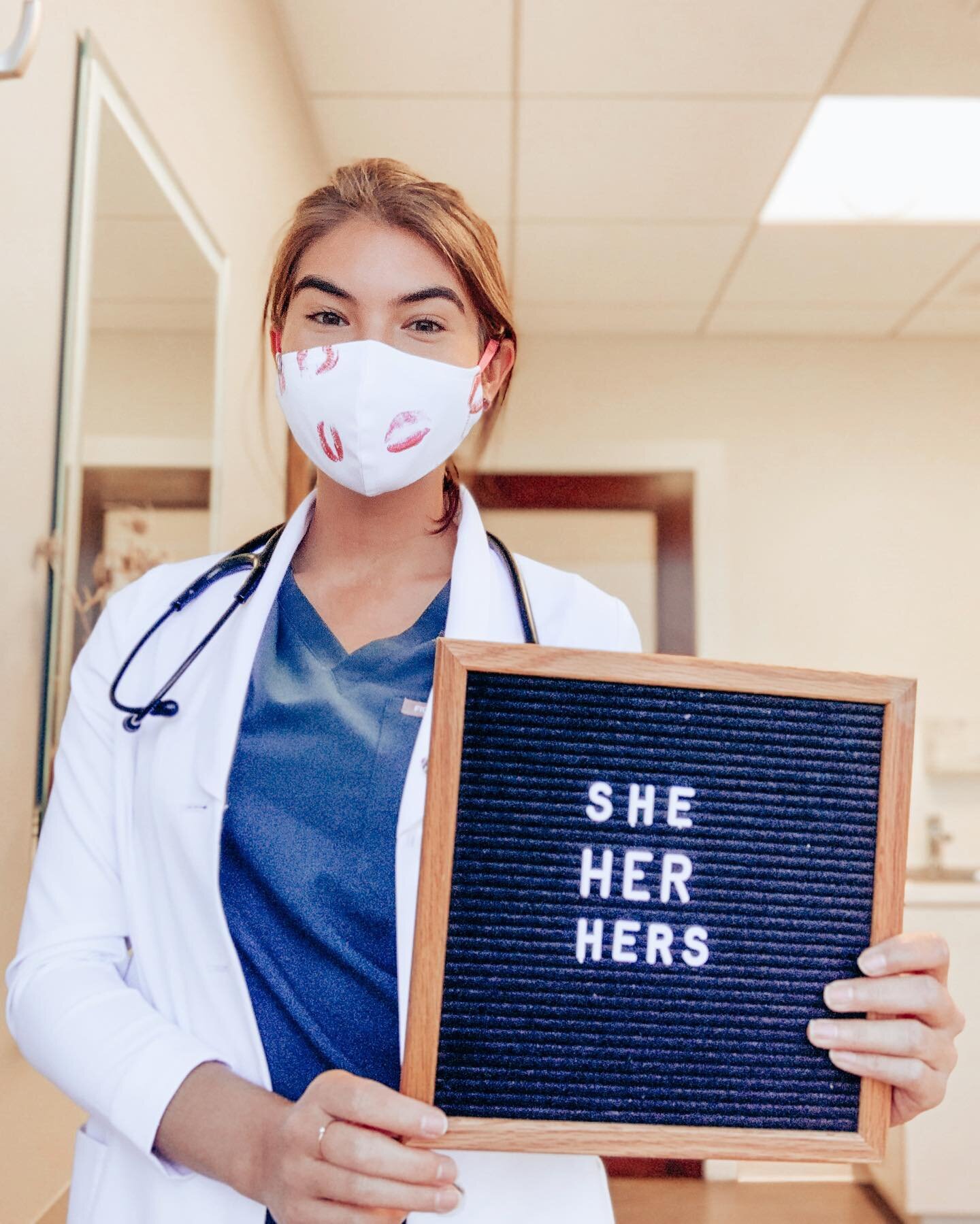 💞International Pronouns Day!💞⁣
⁣
Ways to be respectful to your patients regarding their pronouns (in ANY clinical setting):⁣
⁣
-&ldquo;It&rsquo;s so nice to meet you! What pronouns can I use for you?&rdquo;⁣
⁣
-&ldquo;You can call me Asia and I use