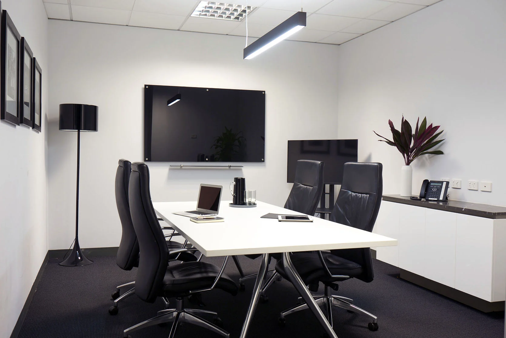 Wheelers Hill - Meeting Room