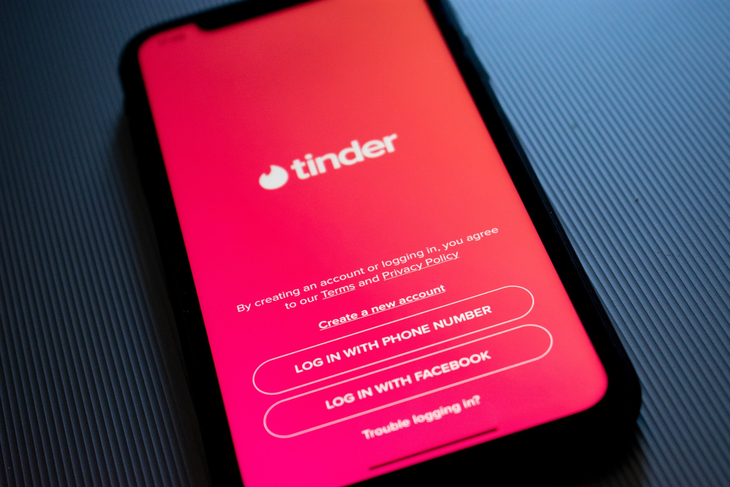 The Humorously Dark Side of Online Dating as a Plus-Sized woman