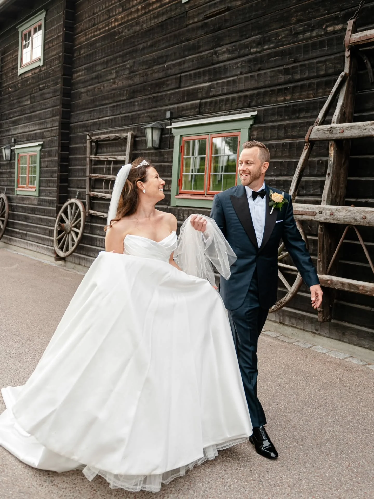 Ett magiskt br&ouml;llop i Dalarna ❤️

#Br&ouml;llopsfotograf #Br&ouml;llopDalarna #Br&ouml;llopsfotografDalarna #Br&ouml;llop #Wedding #Brud #Brudgum #Br&ouml;llopsplanering #Br&ouml;llopsinspo #Br&ouml;llopsinspiration #Fotograf #Malm&ouml; #Sk&ari