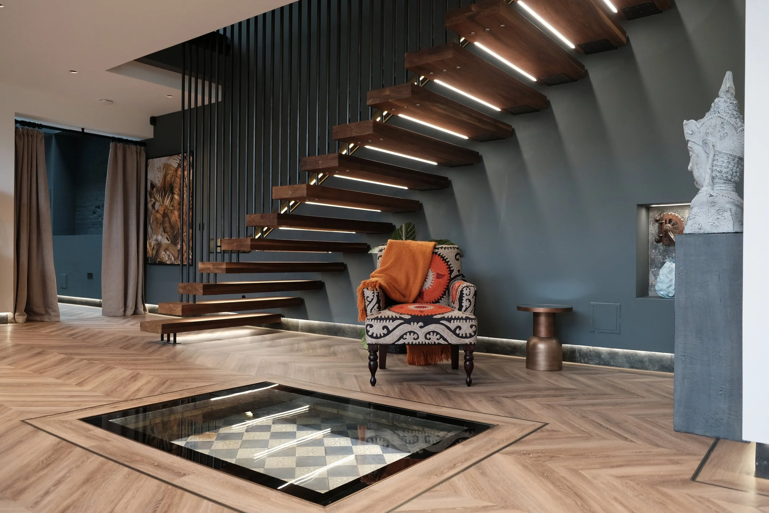 Lounge19.JPG