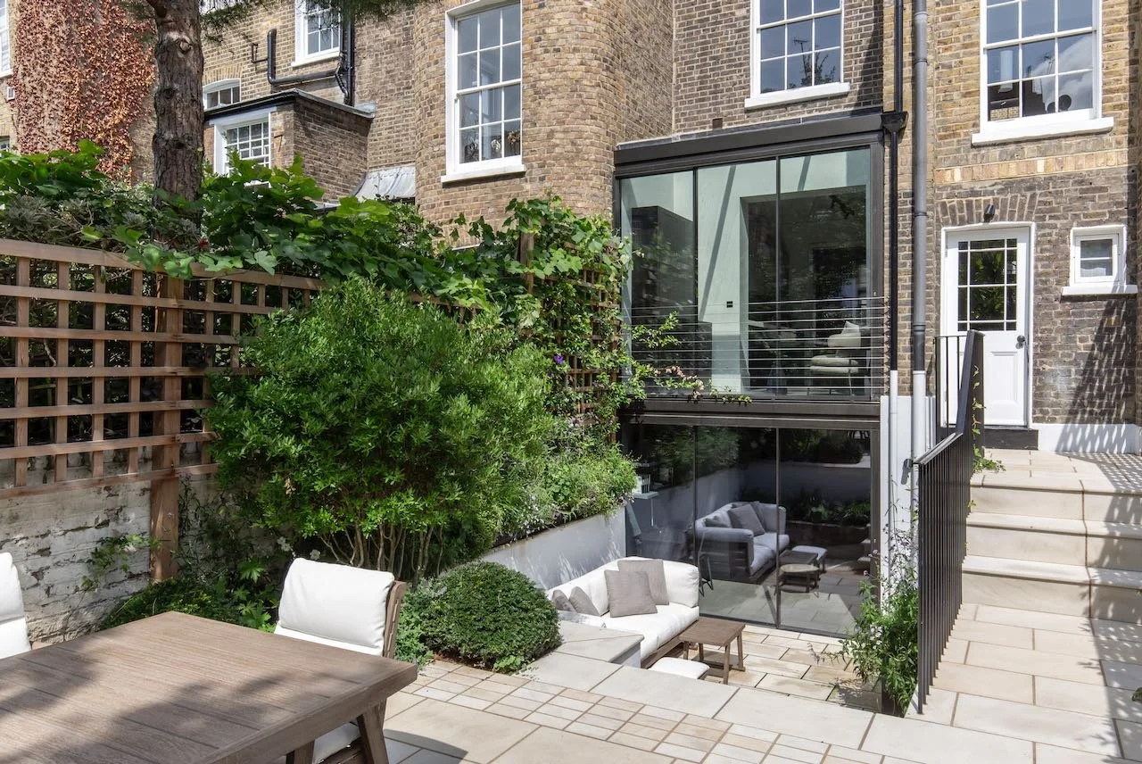 Billy Bolton_T R Studio_Alexander Place_139-HDR.jpeg