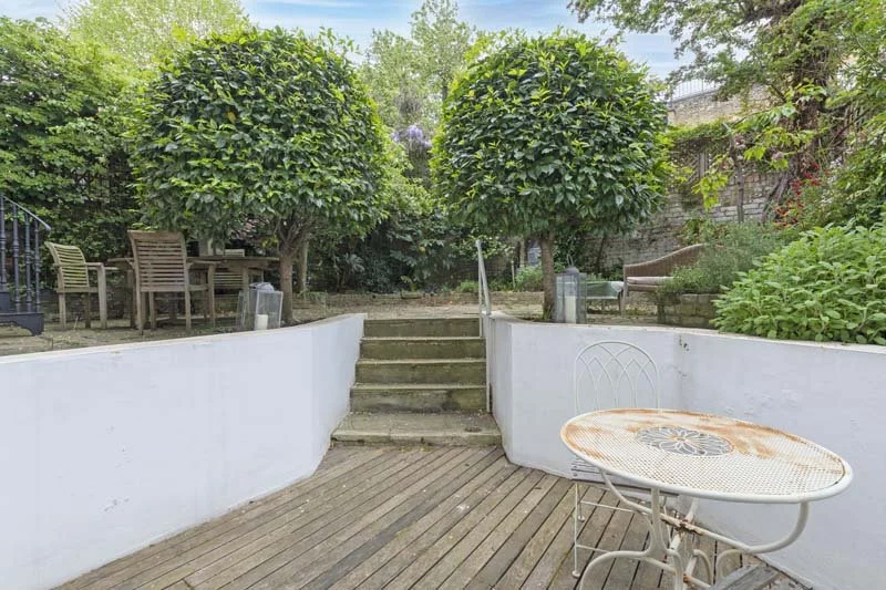8 Launceston Pl Gdn 1.jpg