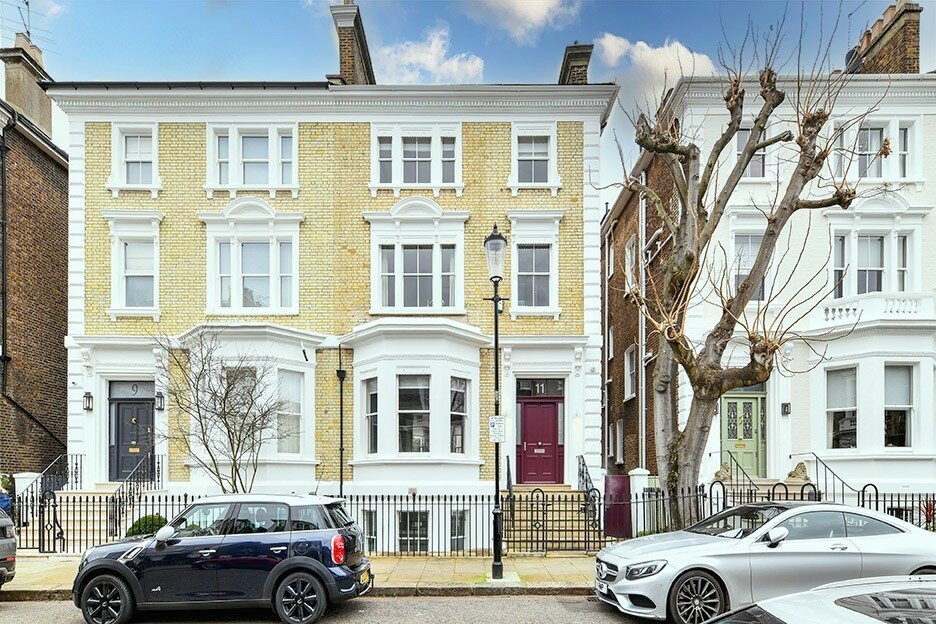What a great end to last week with contracts exchanged on this fabulous home in Essex Villas, W8, achieving over the asking price following some competitive bidding in an off-market campaign. 
This is one of those very satisfactory full circle scenar