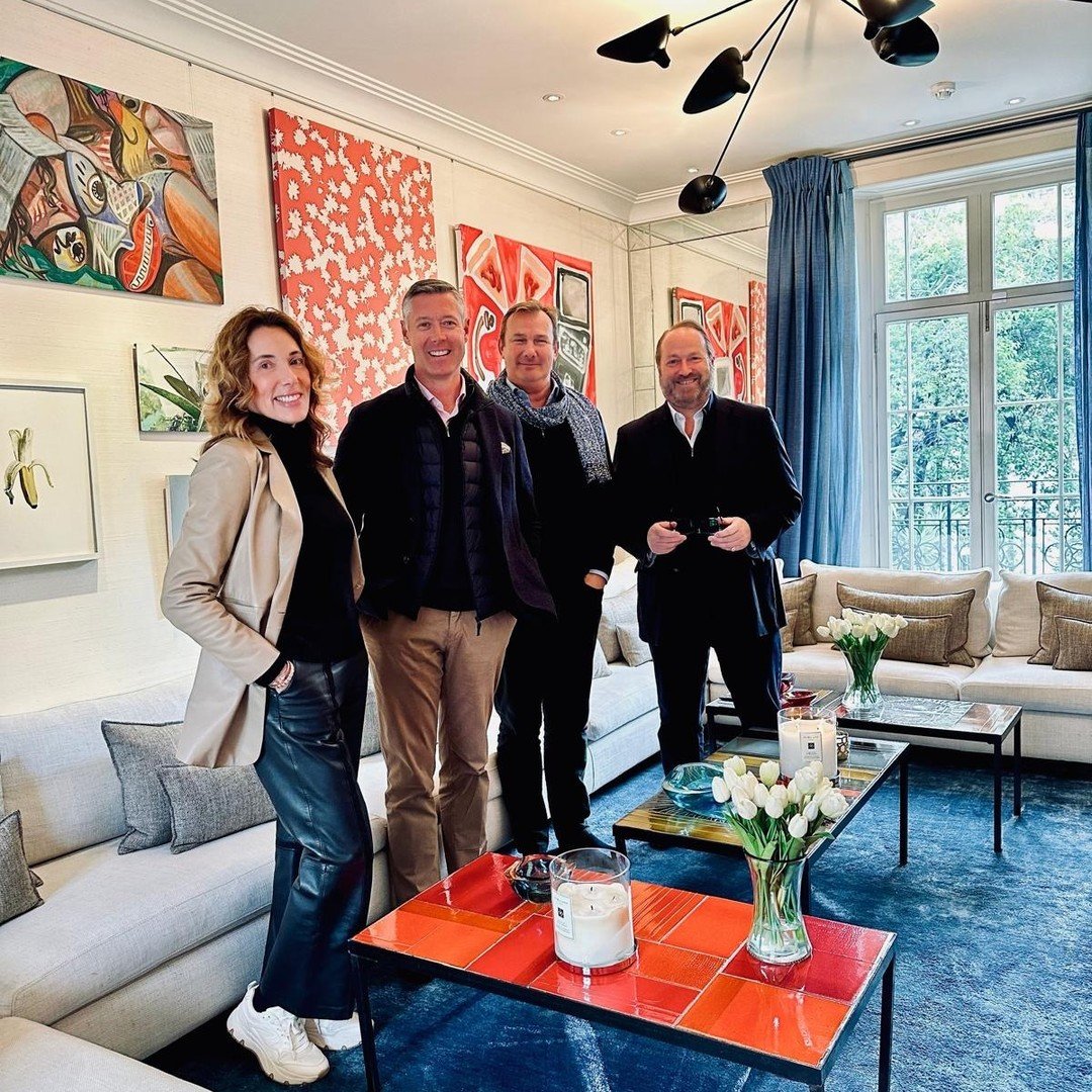 At the launch of a fantastic off-market #Knightsbridge home&hellip;
It&rsquo;s all about #teamwork, putting egos aside and working together for the best outcome for our clients.
Thanks as ever to these three:
@silviabruttini @giles_cook @johnnyturnbu