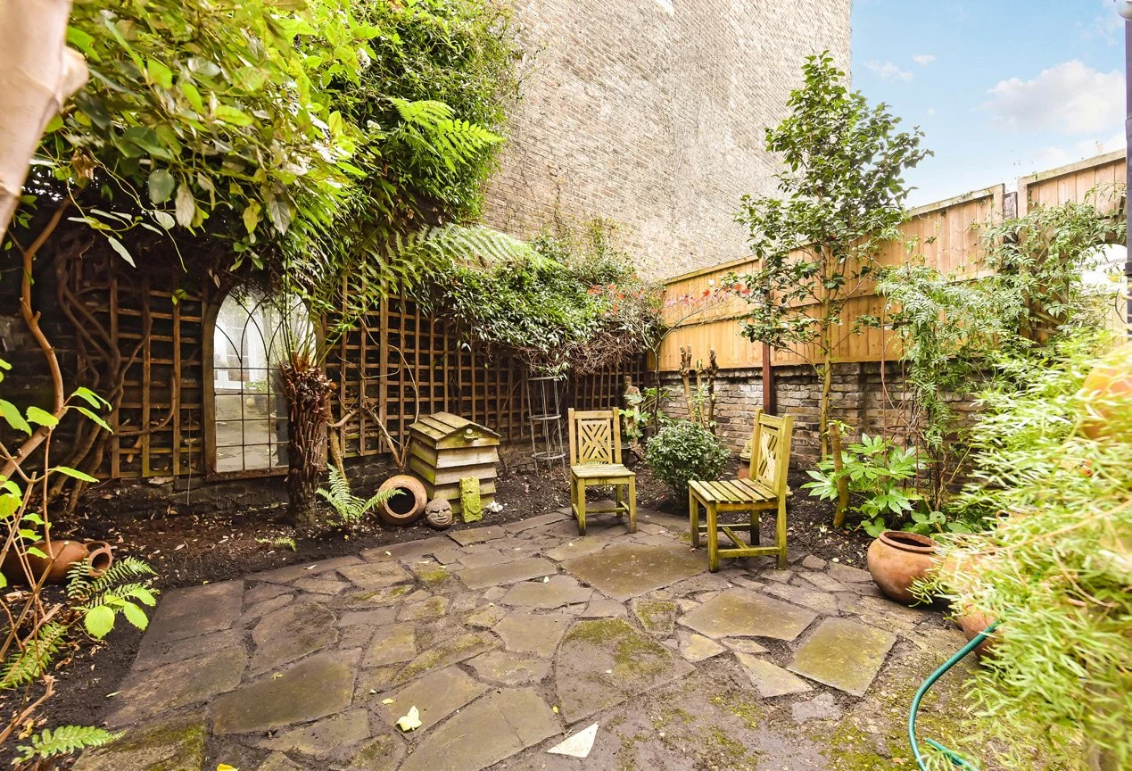 8 Sunningdale Gardens HR - Garden.jpeg