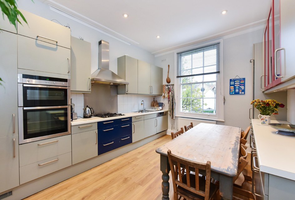 8 Sunningdale Gardens HR - kitchen.jpeg