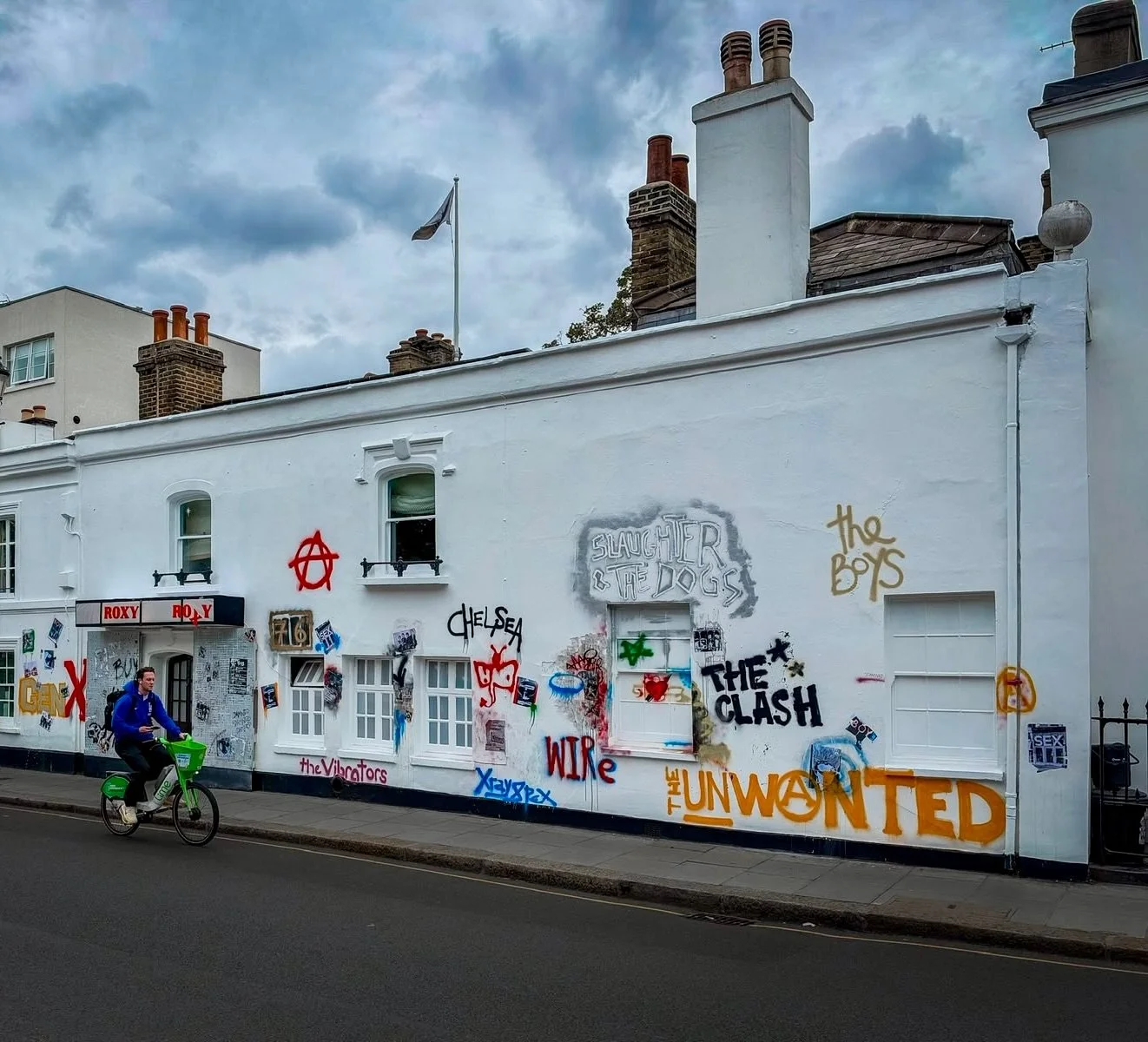 50 years of Chelsea Punk! 
Chelsea was at the heart of London&rsquo;s explosive 1970s punk scene &ndash; a place where music, fashion and rebellion collided. 
Always love seeing the latest incarnation of Chelsea Arts Club&rsquo;s wall emerging, and t