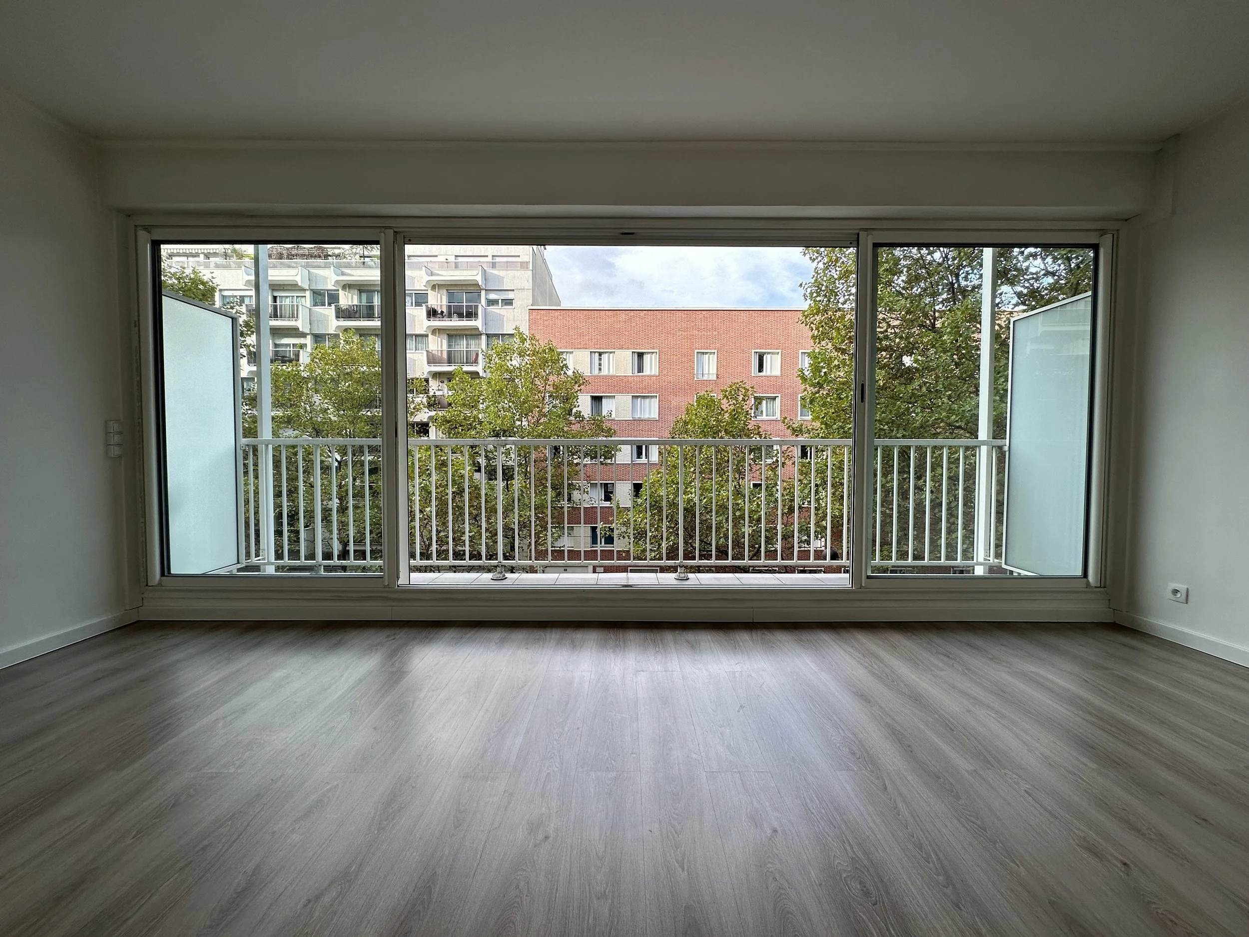 5 - Pièce principale 3.jpeg