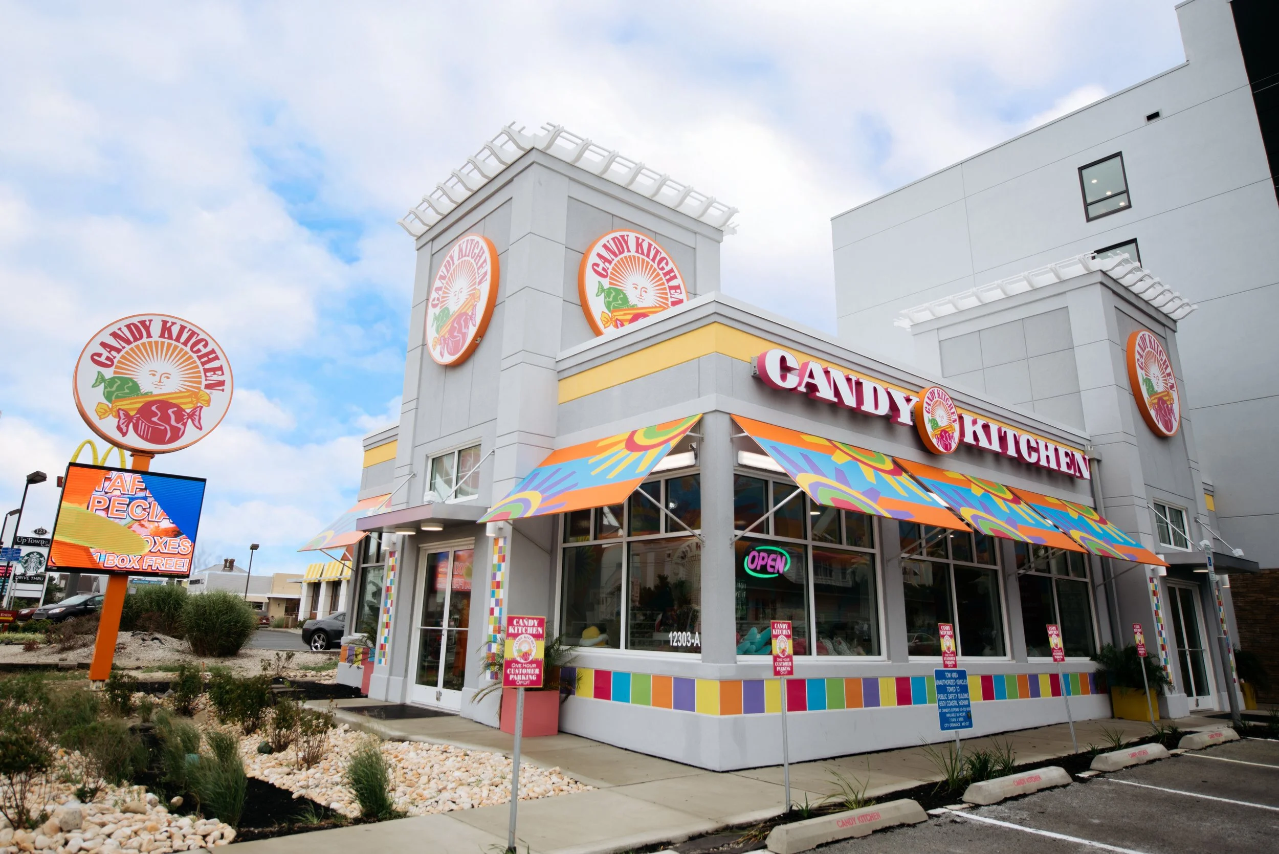 CandyKitchenExterior.JPG