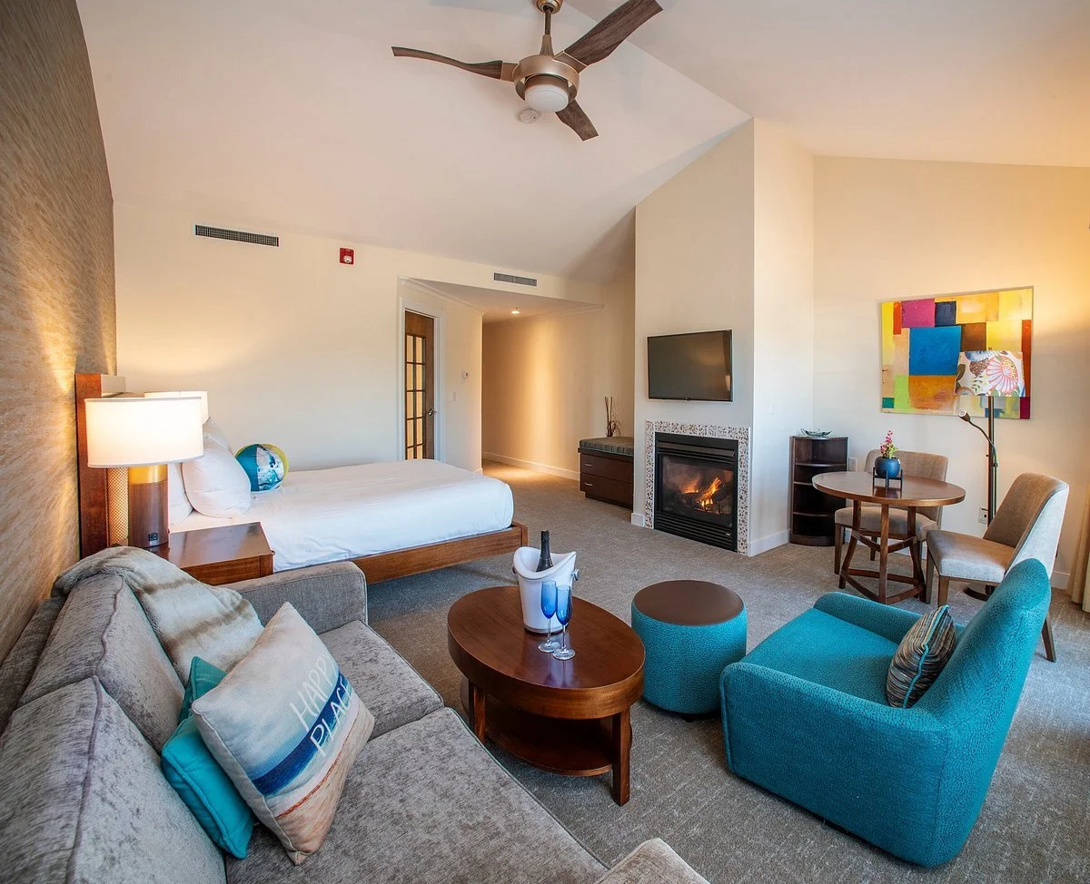 stay-at-the-hotel-blue.JPG