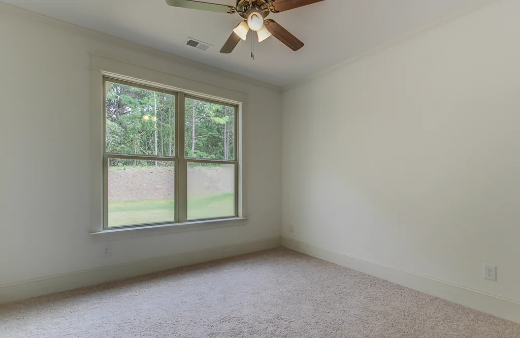 IMG_3344_5_6_7_8_9Real-Estate24.jpg