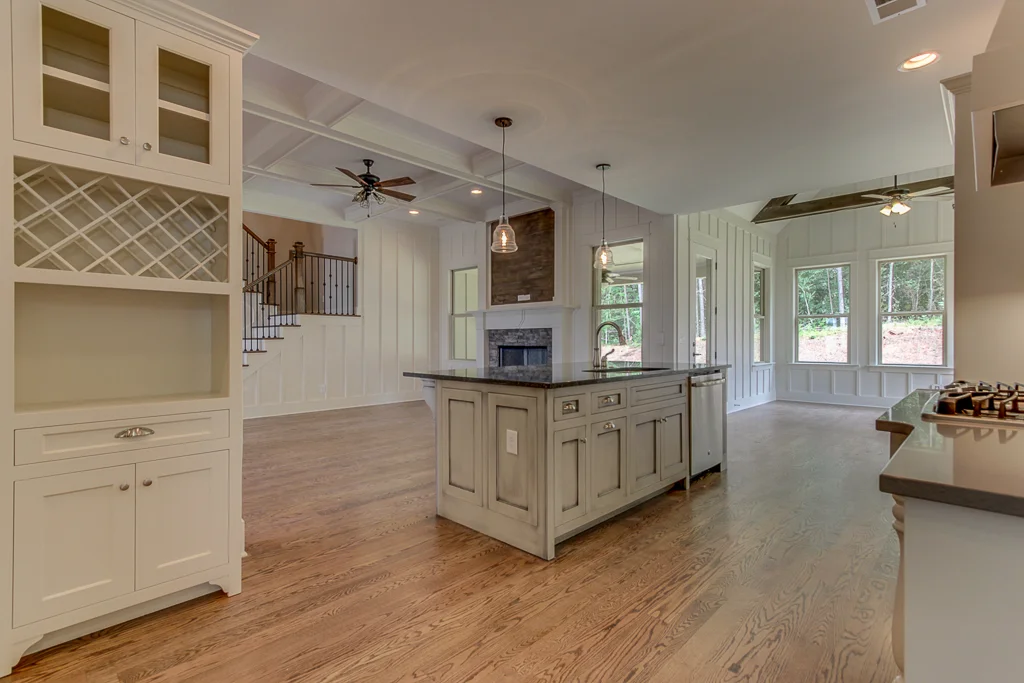IMG_3290_1_2_3_4_5Real-Estate17.jpg