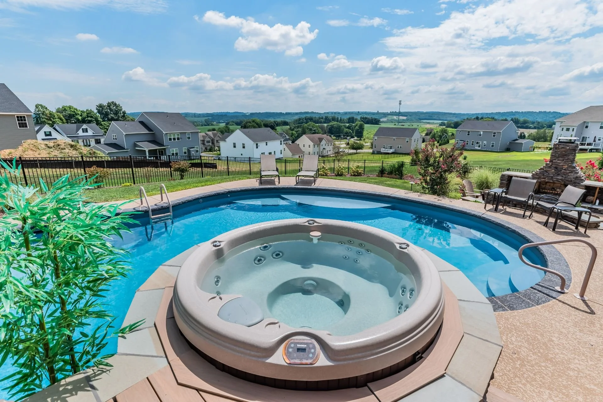 Top Pool and Spa Accessories for a Luxurious Experience