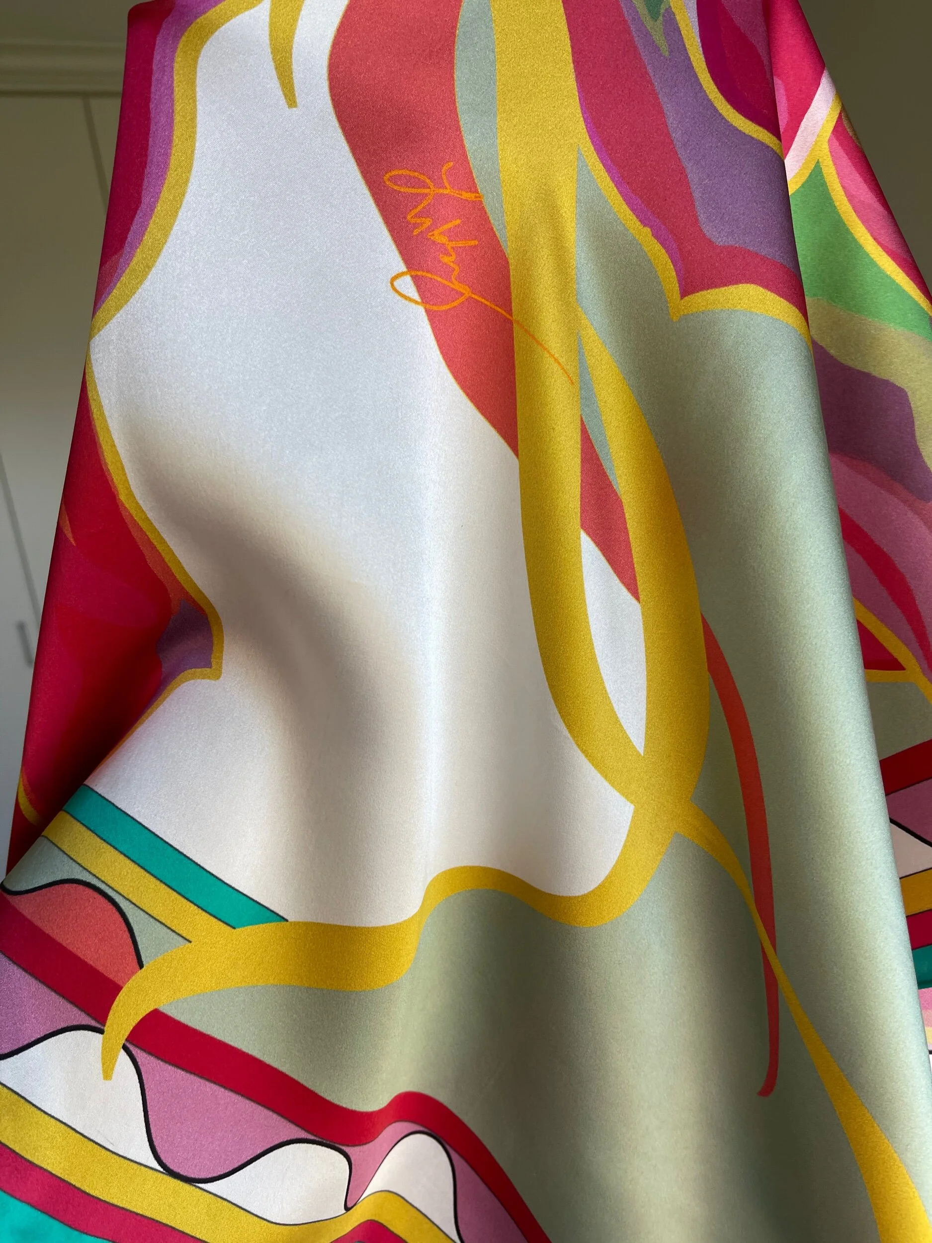 05DA99F8-BB75-4D60-8C3D-F5466B4067DD