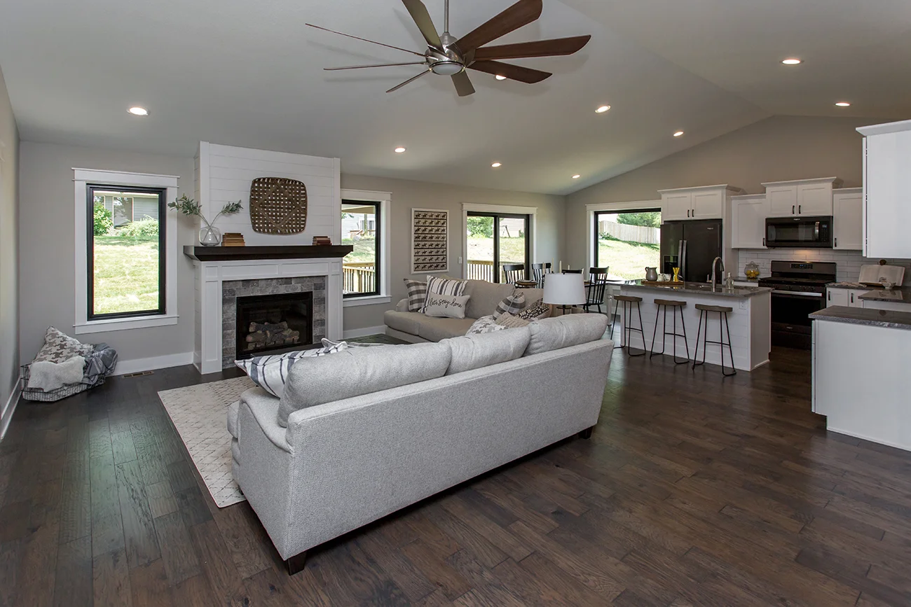 1400 Twelve Oaks Dr-10.jpg