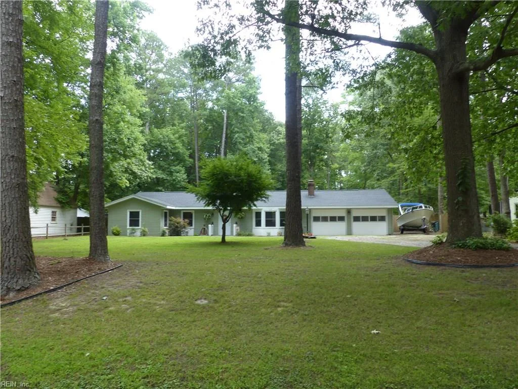 fivver house pic 1.jpg