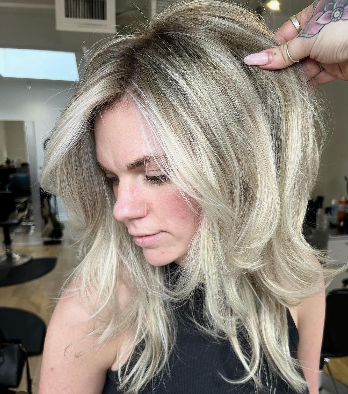 She said creamy blonde with a 90&rsquo;s feel 😍✨

Balayage &amp; Cut by @todyeforrr 💫

@educosalon 📍
.
.
.
.

.
.
.
.
.
.
.
.
.
#balayage #balayageinspo #balayagegoals #balayagehair #balayageartists #balayagetoronto #torontobalayage #torontohair #