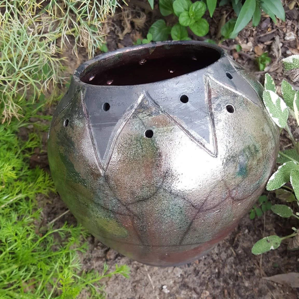 Raku Pottery Workshop with Vivian Rood