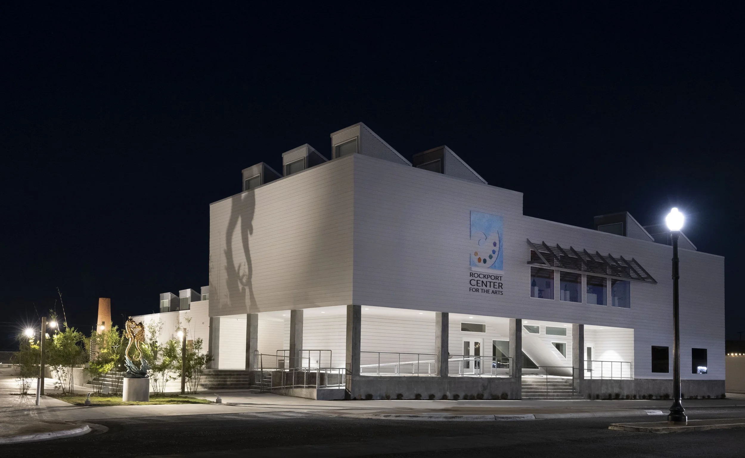 PHOTOS OF THE NEW BUILDING