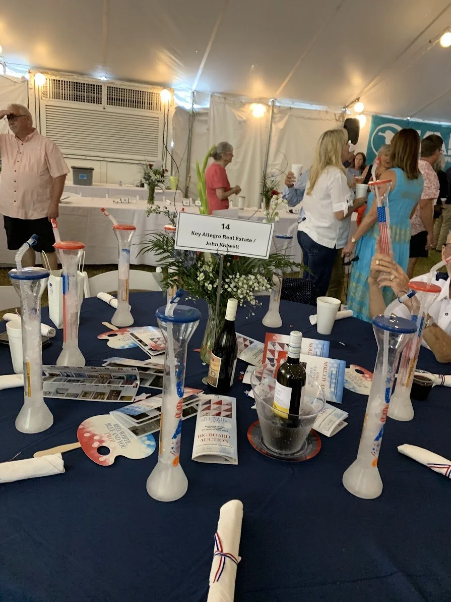 Table with Tall Drinks.jpg