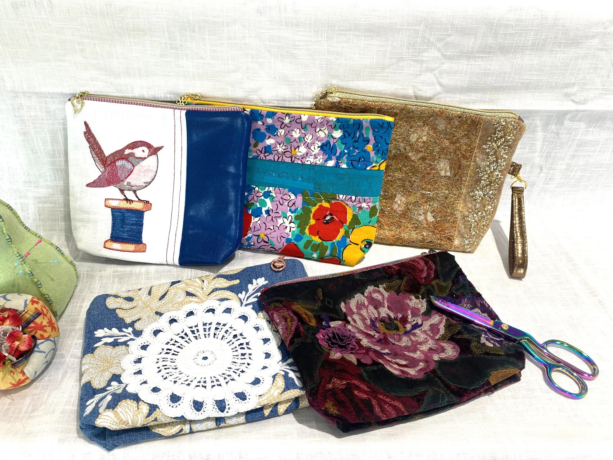 Fun with Fabric: Zipper Bags with Susie Black