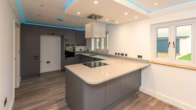 Open plan kitchen and breakfast bar