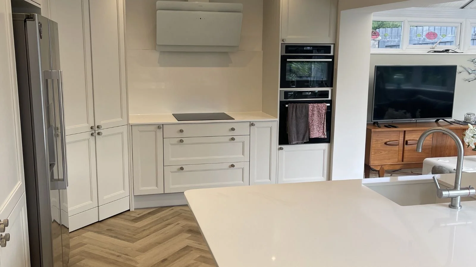 extra large kitchen.jpg