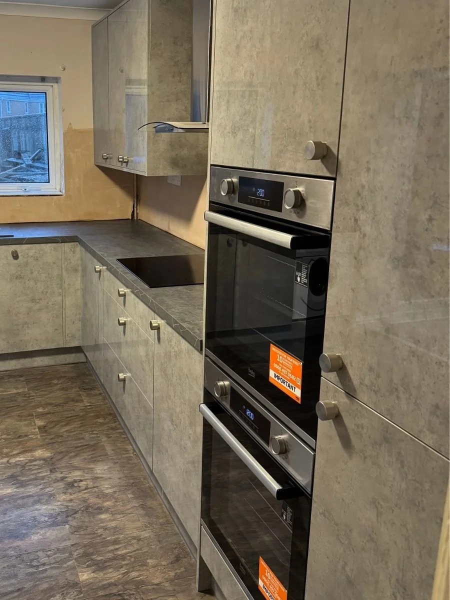 Stone effect kitchen Gorseinon.jpg