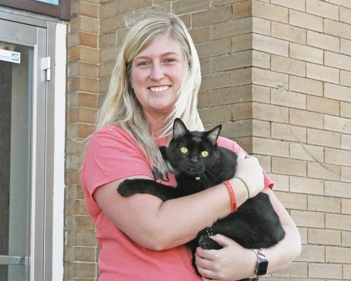 Nueva clínica veterinaria en Schleswig — LA PRENSA IOWA