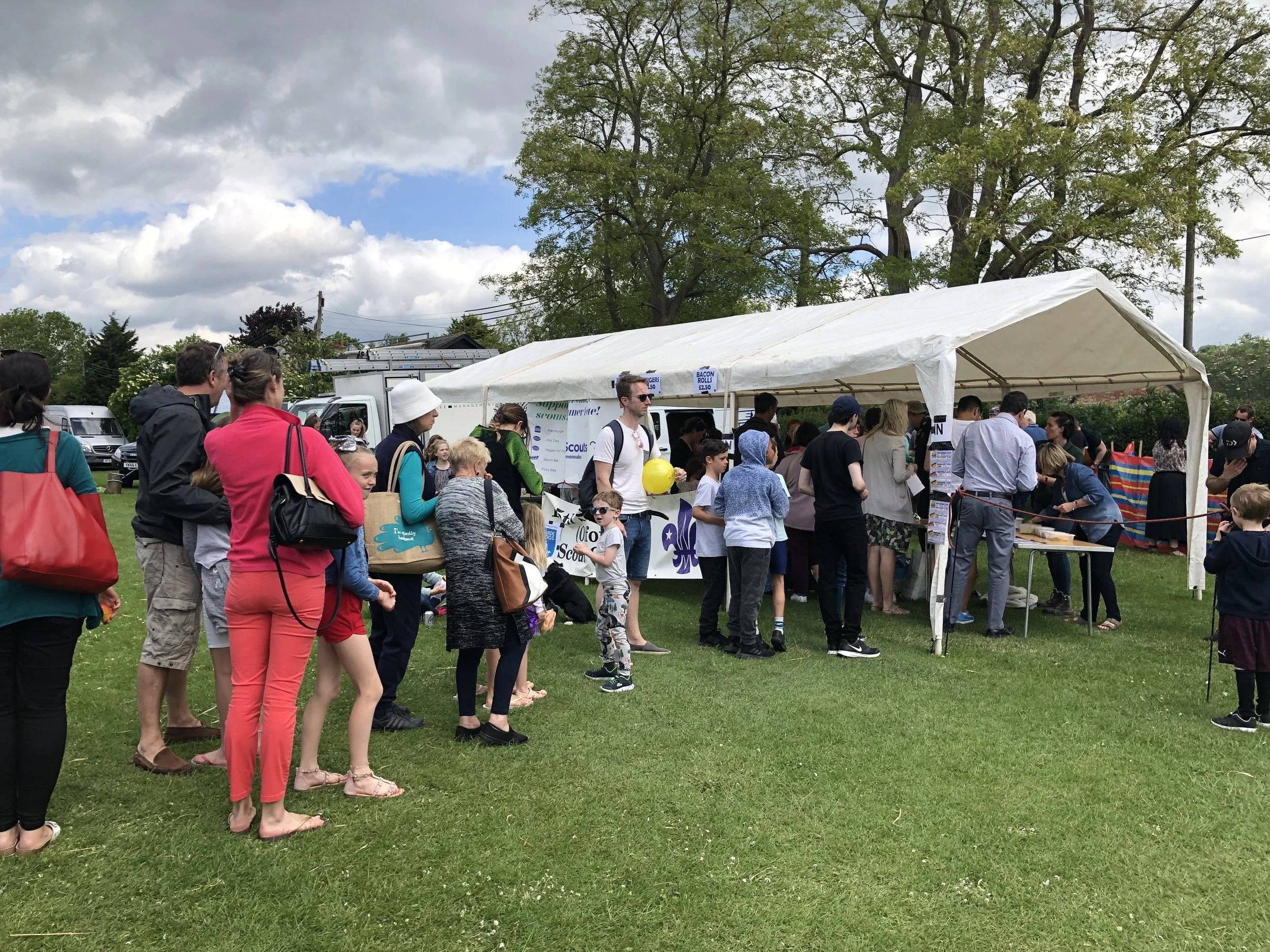 queue for a Scouts bbq burger.jpeg