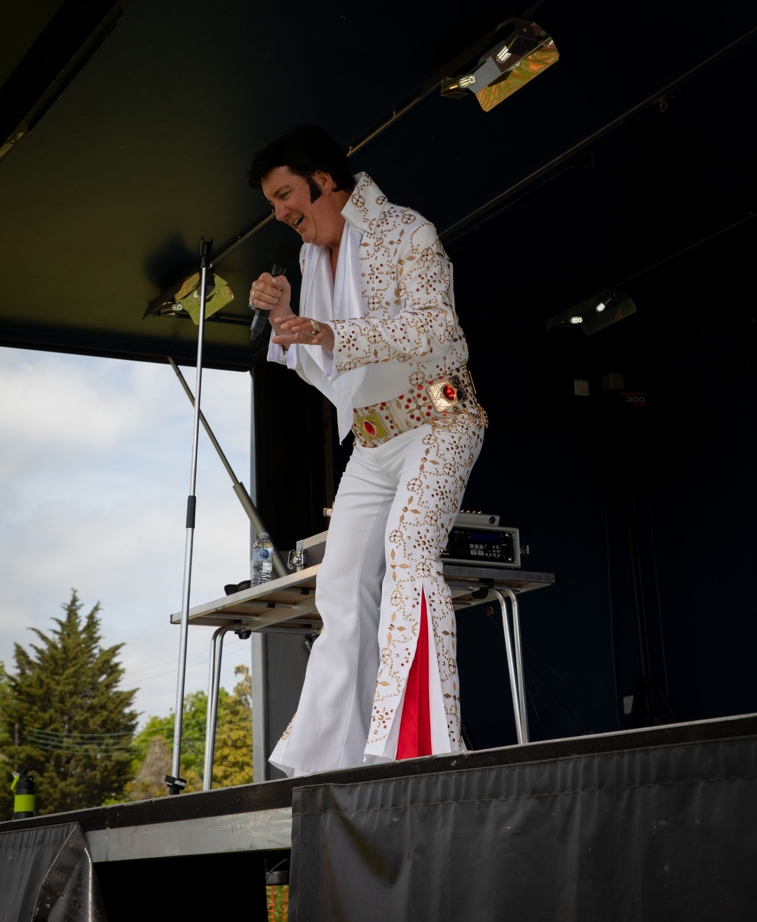 631A9657_Gary_King_Elvis.jpg