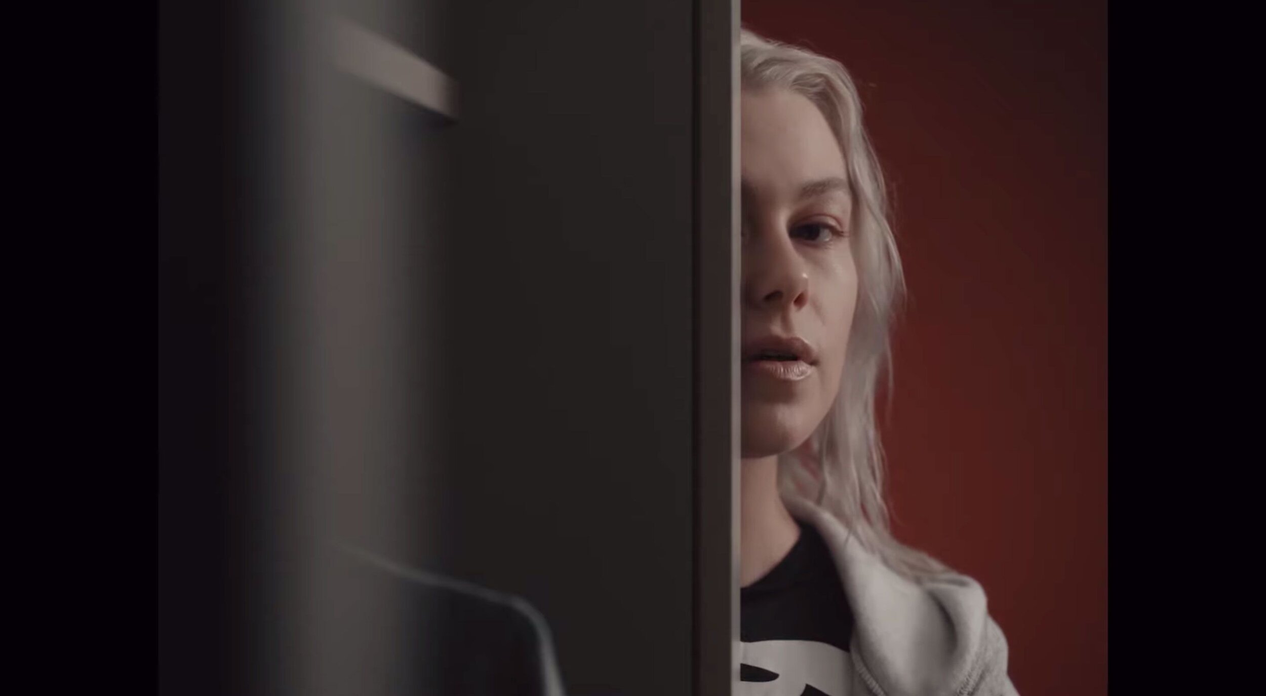 On The Cover – Phoebe Bridgers: “I definitely feel a lot less