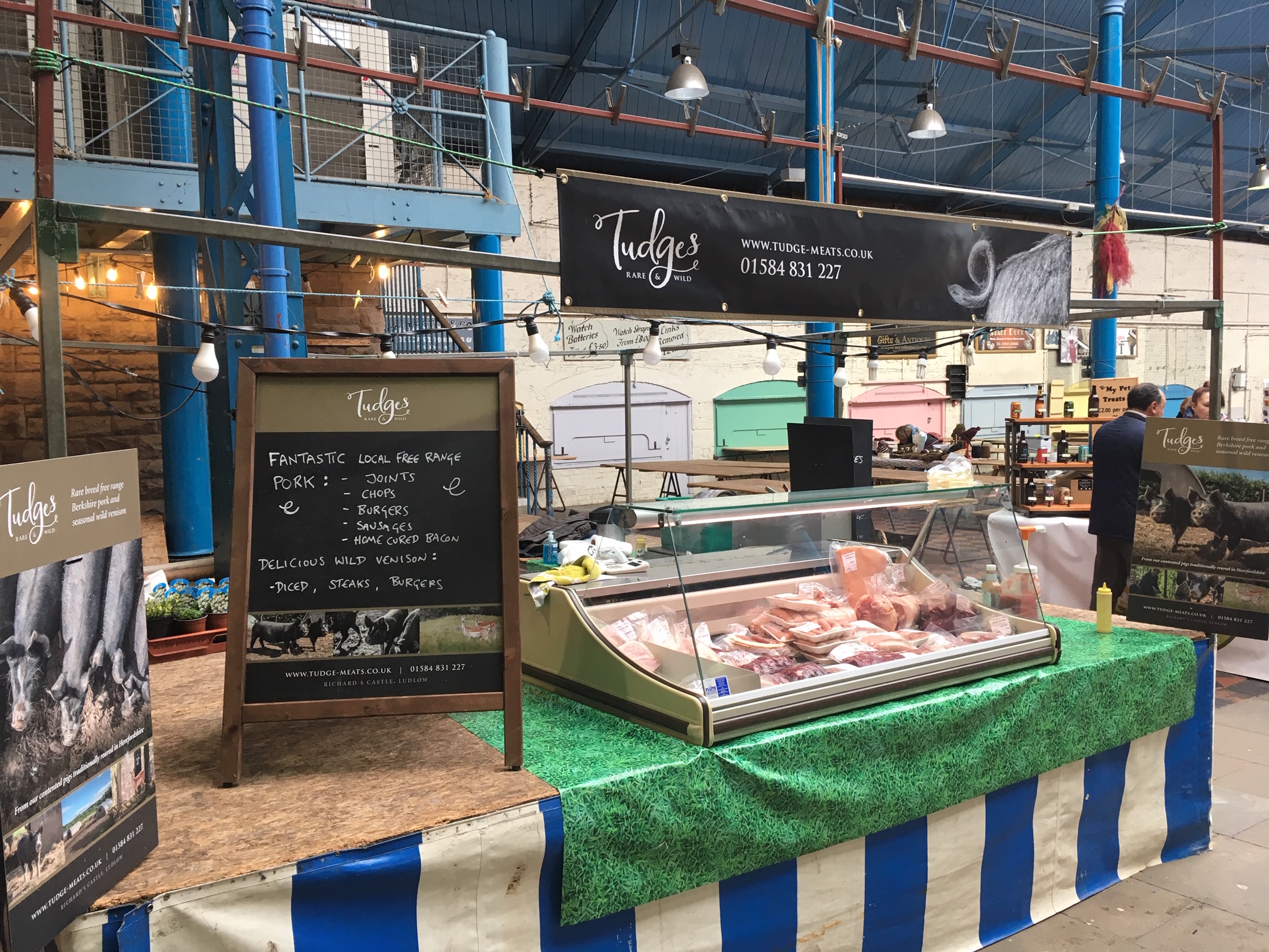  Abergavenny Farmers' Market        