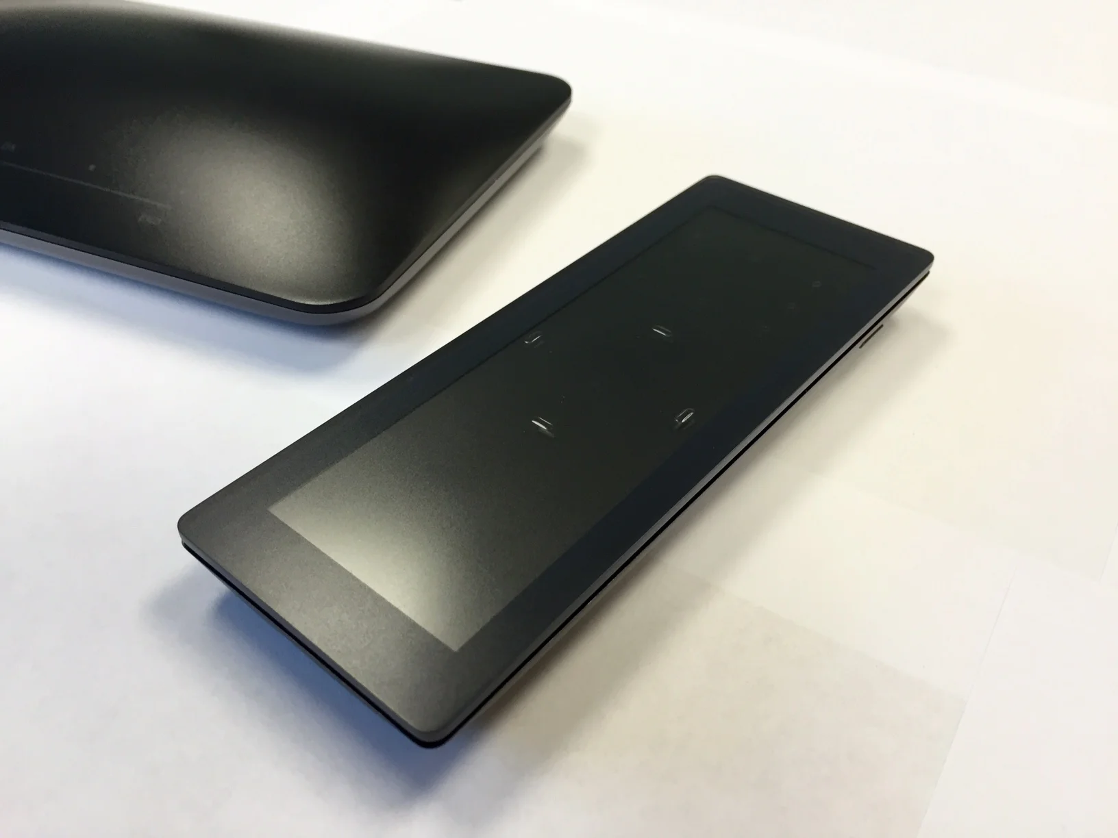 IntuiTV was our first retail streaming solution which was designed and built in house. Ultra High Definition hybrid box and e-ink remote combine to bring the ultimate entertainment solution. 